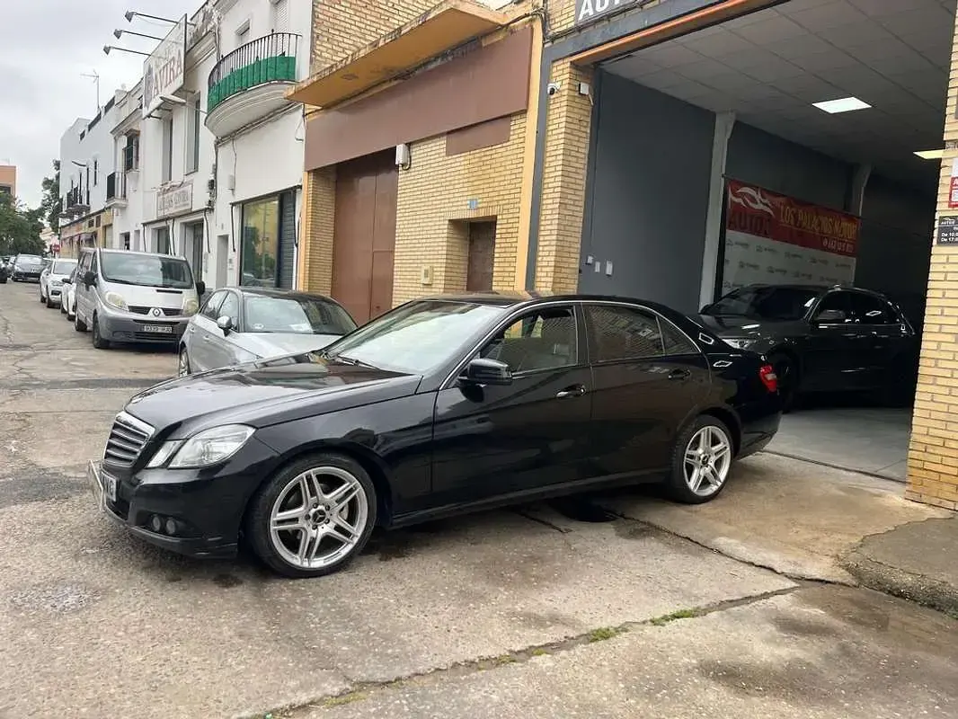 Occasion Mercedes E200 Elegance 136 PK (100 kW) 2011 Zwart Sedan