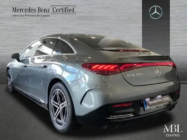 Usado Mercedes EQE350 214 kW (292 CV) 2022 Gris selenita