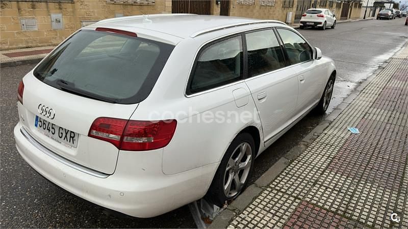 Usado Audi A6 170 CV (125 kW) 2010 Blanco Familiar