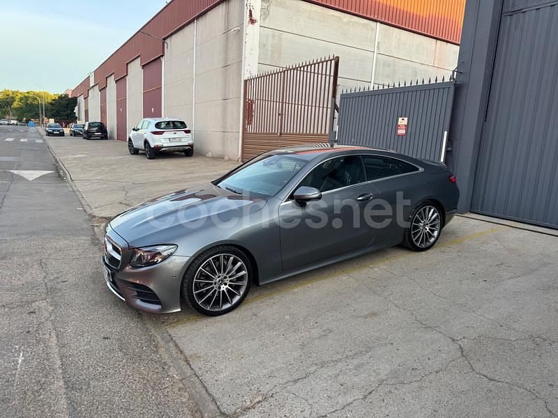 Usado Mercedes E220 194 CV (142 kW) 2017 Gris / plata Coupe