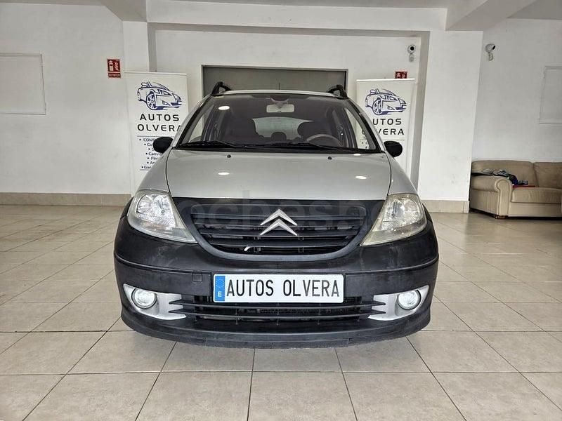 Usado Citroën C3 XTR 92 CV (67 kW) 2004 Gris / plata Berlina
