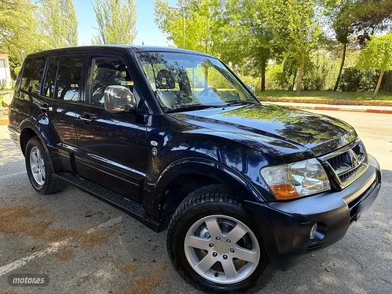 Usado Mitsubishi Montero Edition 160 CV (117 kW) 2005 Azul SUV