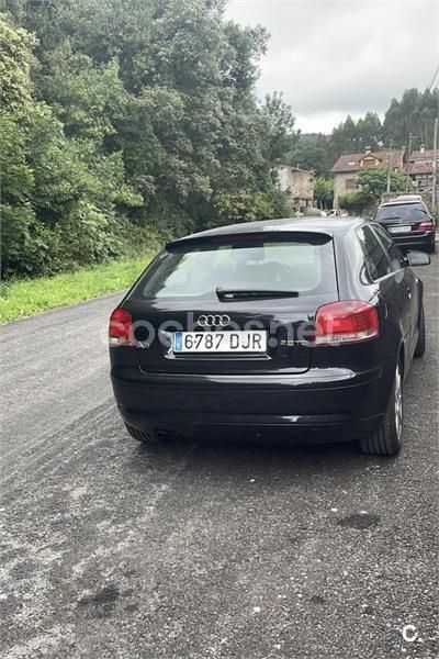 Negro Usado 2005 Audi A3 Ambition Berlina | 9200 € (Caro) - Imagen 1/4