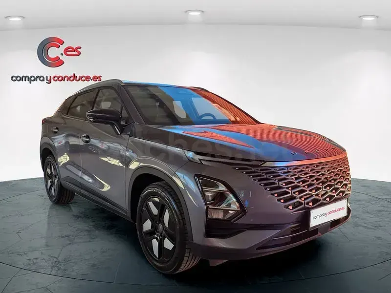 Usado Omoda 5 147 CV (108 kW) 2025 Gris / plata SUV