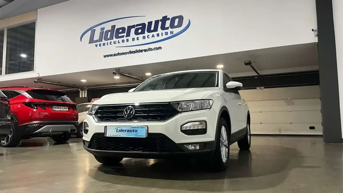 Usado VW T-Roc Edition 116 CV (85 kW) 2021 Blanco SUV