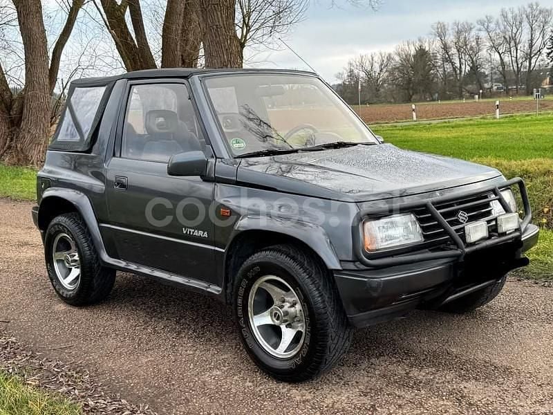 Gris / plata Usado 2001 Suzuki Vitara SUV | 3450 € (Precio justo) - Imagen 1/4