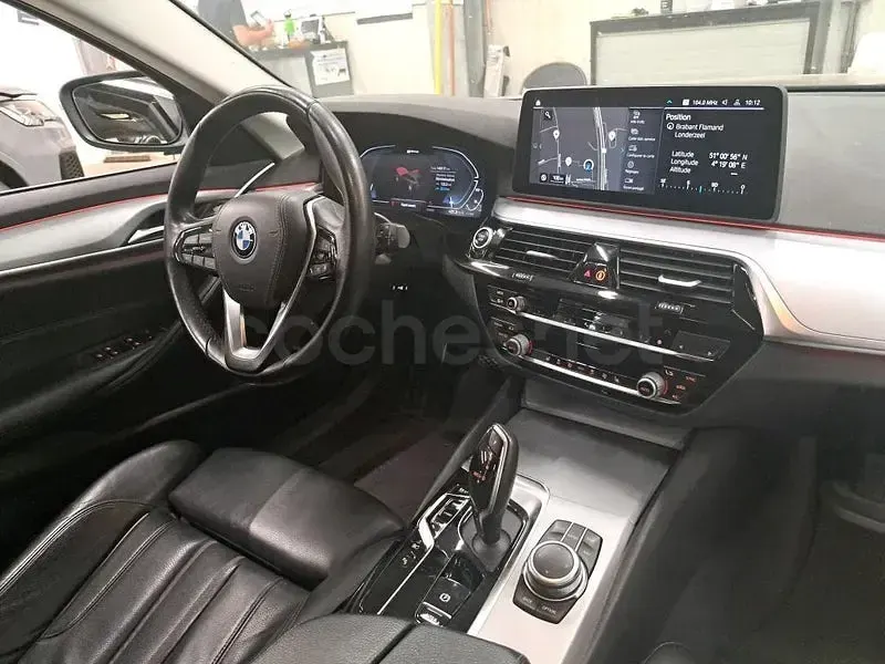 Usado BMW 520 Comfort Edition 204 CV (150 kW) 2022 Gris / plata Berlina