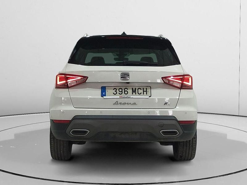 Usado Seat Arona FR 150 CV (110 kW) 2022 Blanco SUV