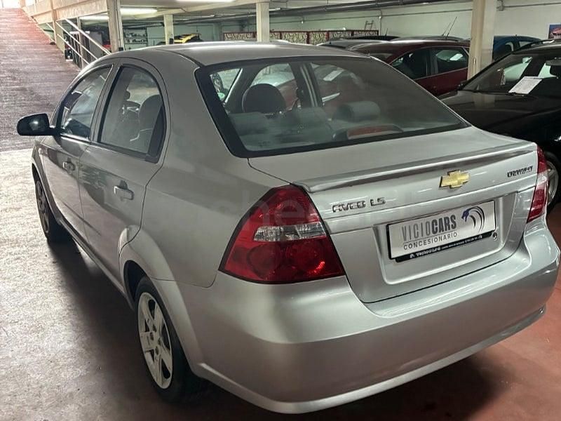 Usado Chevrolet Aveo LS 94 CV (69 kW) 2006 Gris / plata Berlina