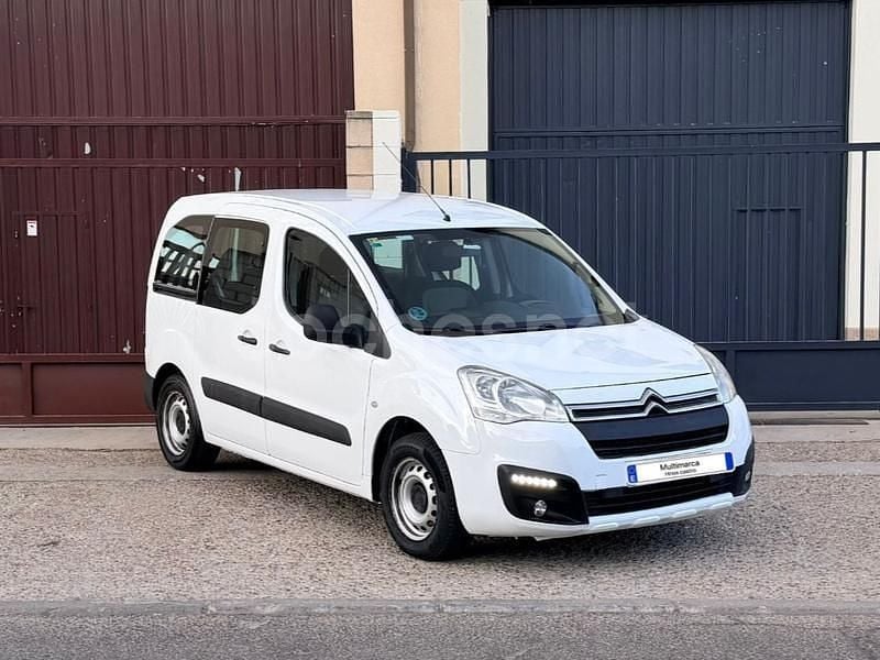 Usado Citroën Berlingo Feel 100 CV (73 kW) 2018 Blanco Monovolumen