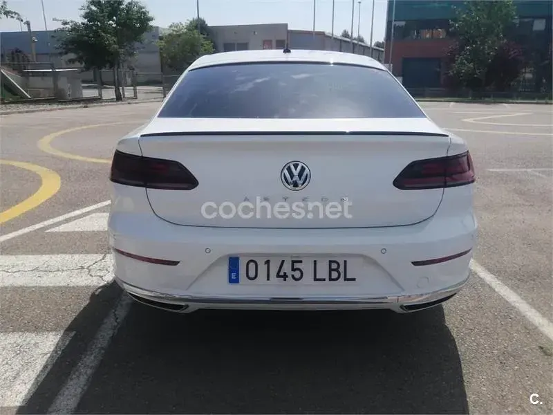 Usado VW Arteon R-line 190 CV (139 kW) 2019 Blanco Utilitario