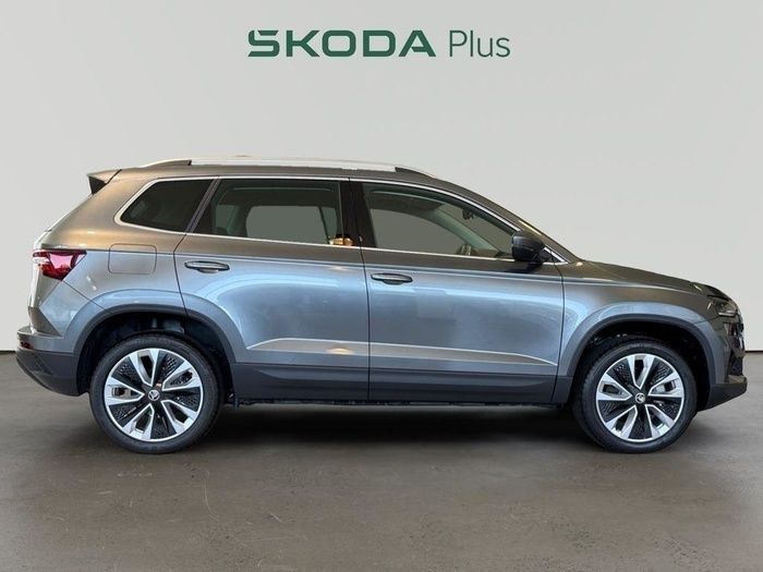 Usado Skoda Karoq Style 150 CV (110 kW) 2023 Gris SUV