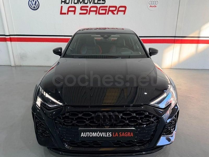 Usado Audi RS3 400 CV (294 kW) 2022 Negro Berlina