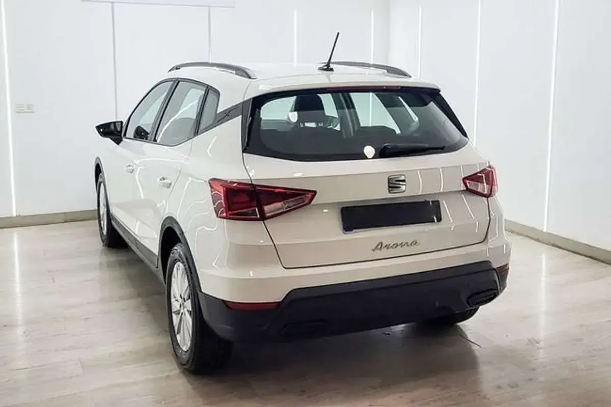 Usado Seat Arona Style 116 CV (85 kW) 2024 Blanco SUV