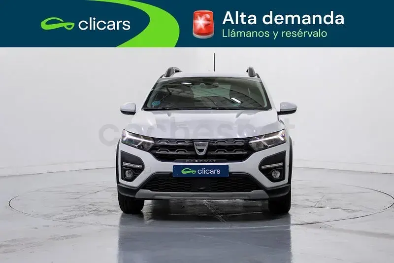 Usado Dacia Sandero Comfort 101 CV (74 kW) 2021 Blanco Berlina
