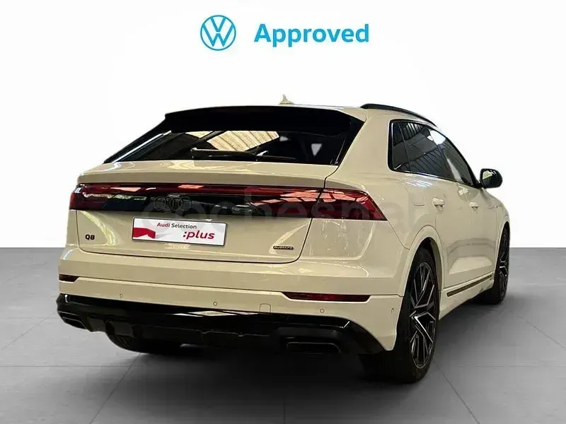 Usado Audi Q8 Premium 394 CV (289 kW) 2025 Blanco SUV