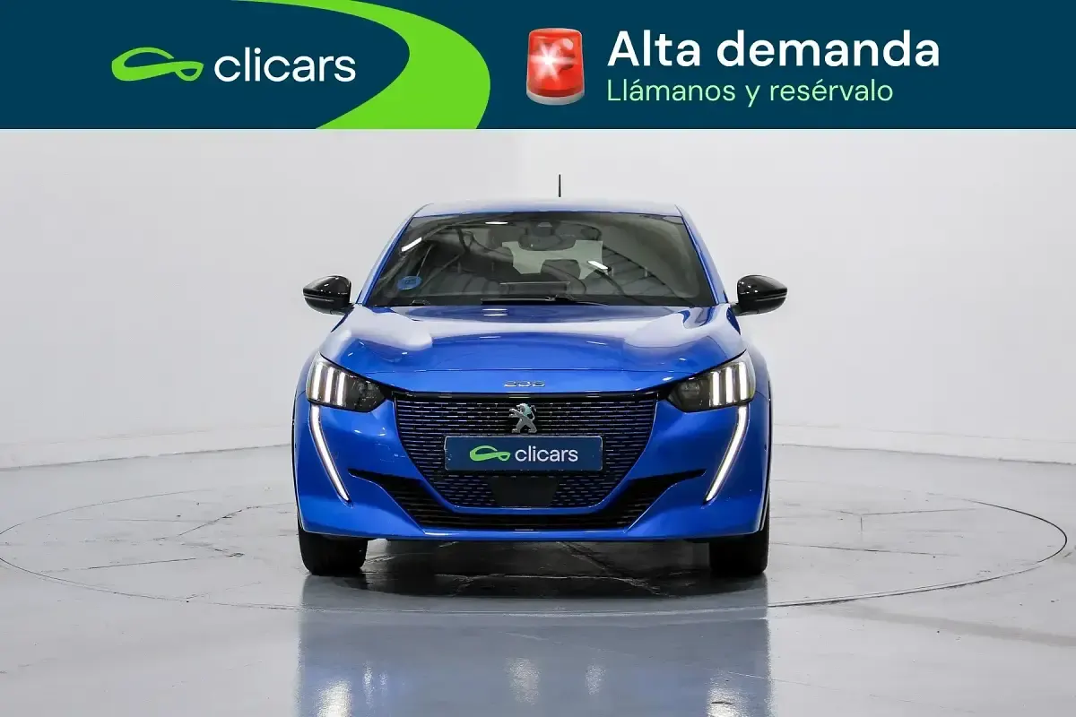 Usado Peugeot e-208 GT 100 kW (136 CV) 2021 Azul Utilitario