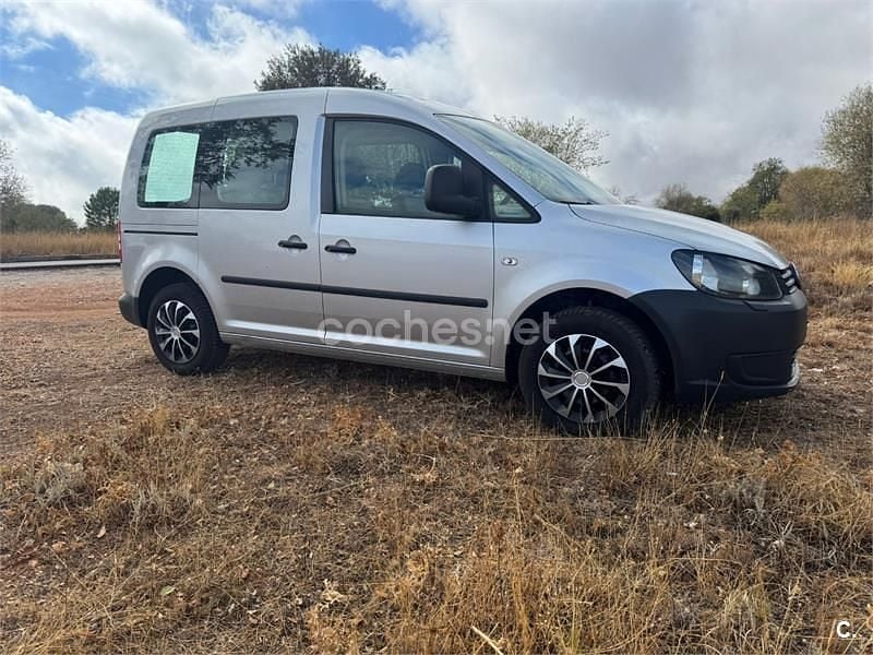 Usado VW Caddy Pro 102 CV (75 kW) 2014 Gris / plata Monovolumen