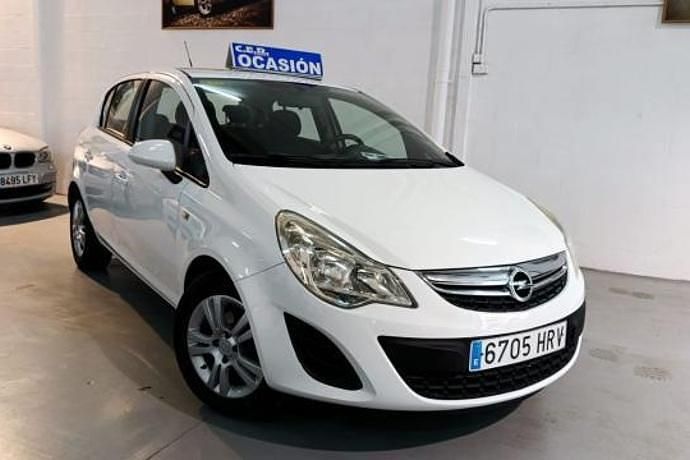 Usado Opel Corsa Edition 55 CV (40 kW) 2013 Blanco Berlina