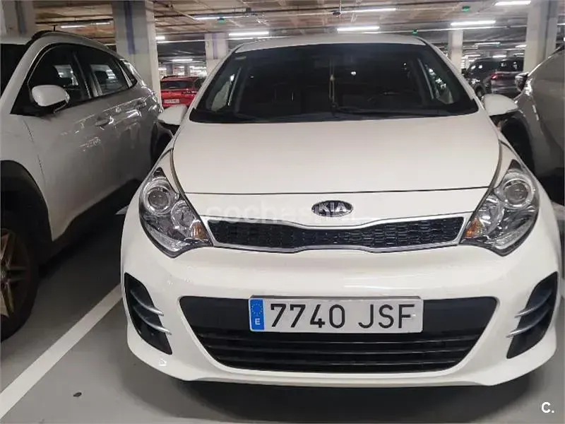 Usado Kia Rio 84 CV (61 kW) 2016 Blanco Utilitario
