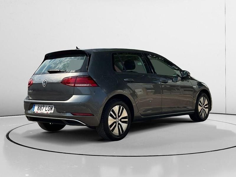 Usado VW e-Golf 100 kW (136 CV) 2020 Gris Utilitario