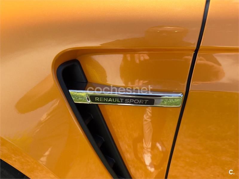 Usado Renault Mégane IV Trophy 300 CV (220 kW) 2020 Naranja Berlina