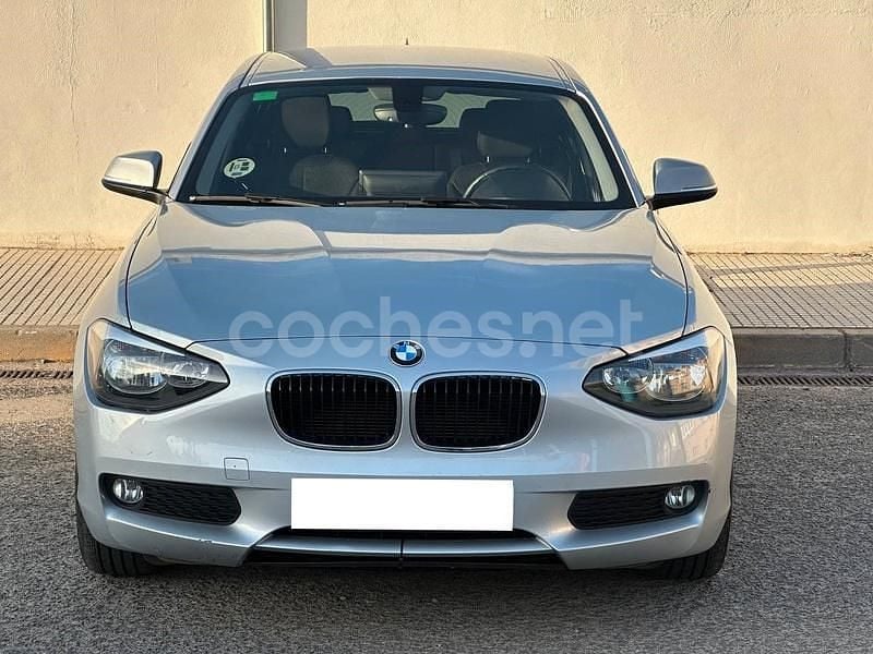 Usado BMW 118 143 CV (105 kW) 2014 Gris / plata Utilitario