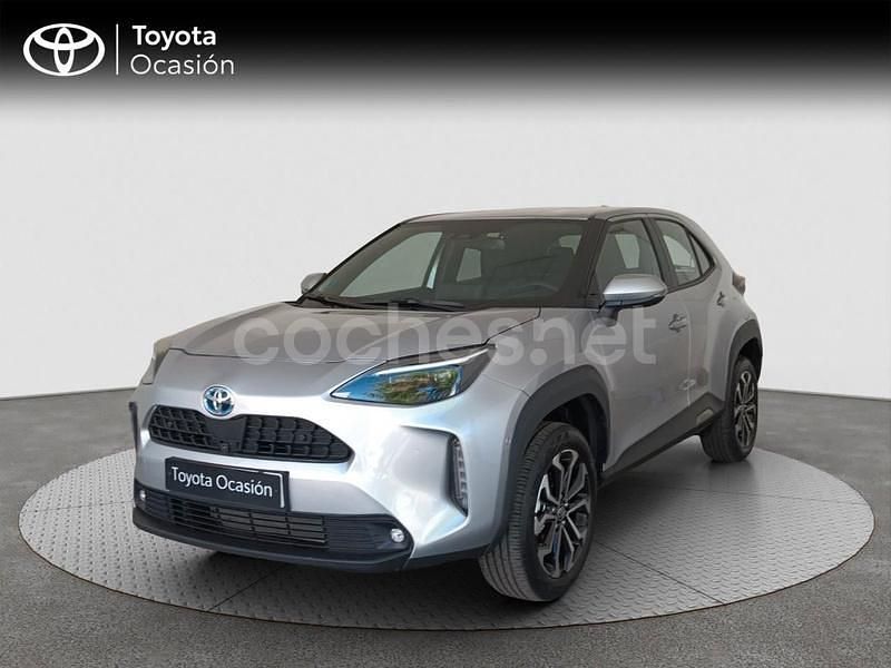 Gris / plata Usado 2023 Toyota Yaris Cross Active SUV | 25.900 € (Precio justo) - Imagen 1/4