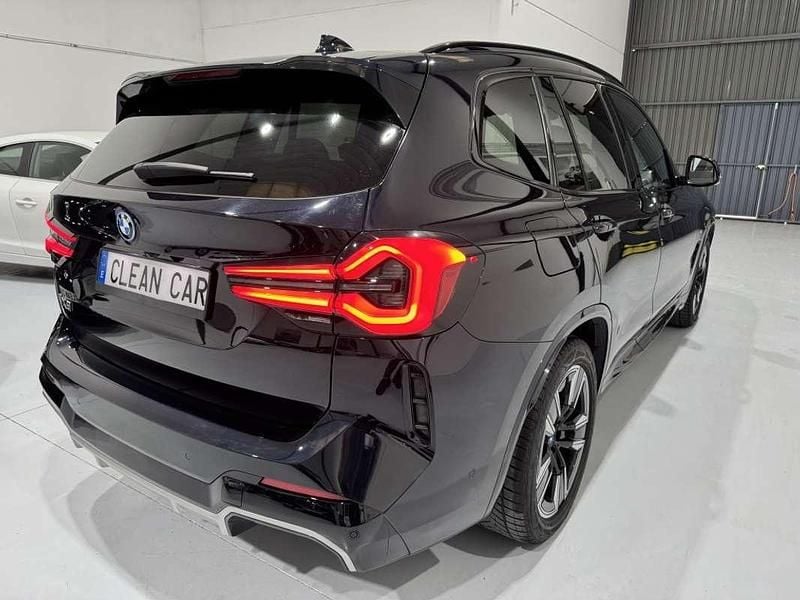 Usado BMW iX3 M Sport 210 kW (286 CV) 2021 Azul SUV