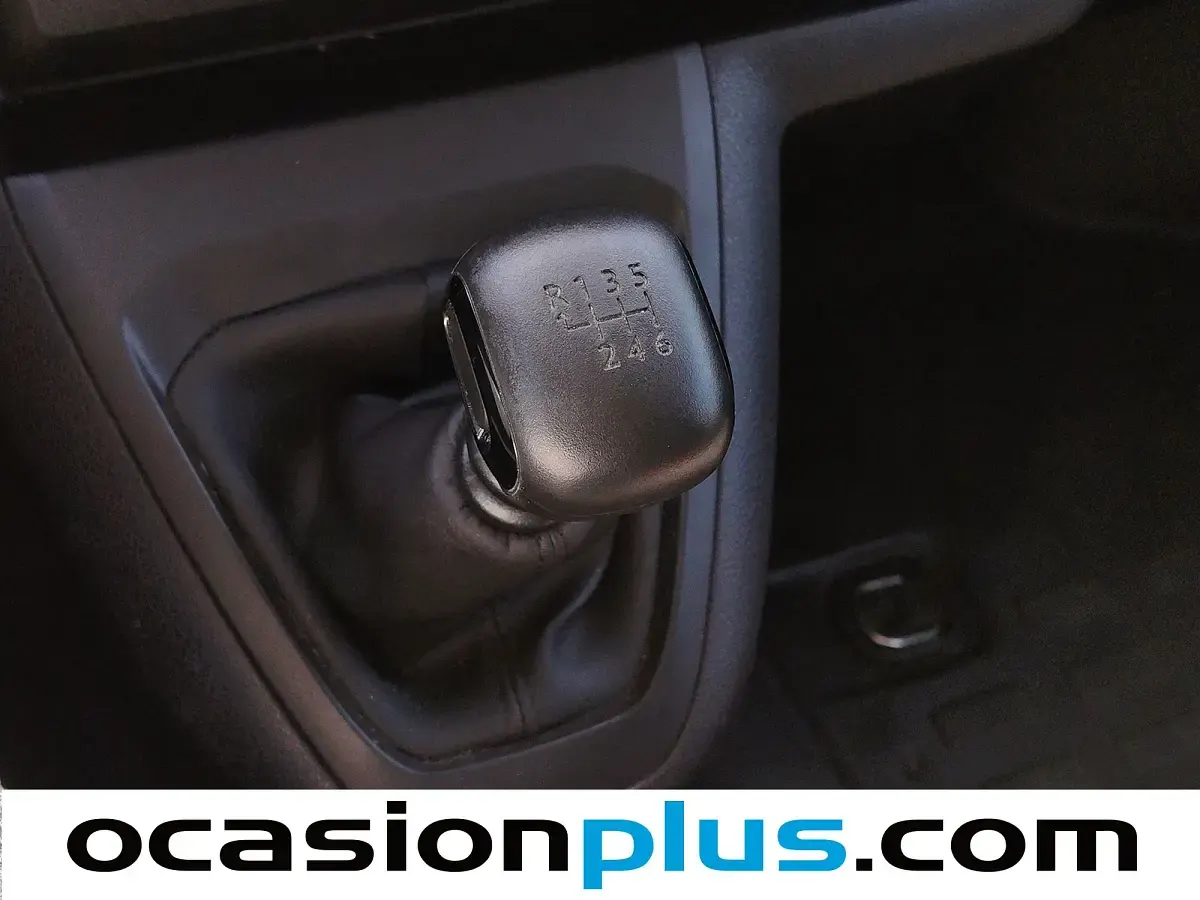 Usado Opel Vivaro-e Combi S 120 CV (88 kW) 2025 Blanco Monovolumen