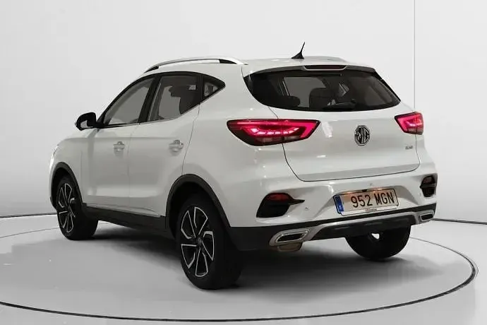 Usado MG ZS Luxury 106 CV (77 kW) 2023 SUV
