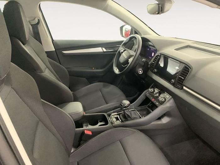 Usado Skoda Karoq Selection 150 CV (110 kW) 2025 Gris SUV