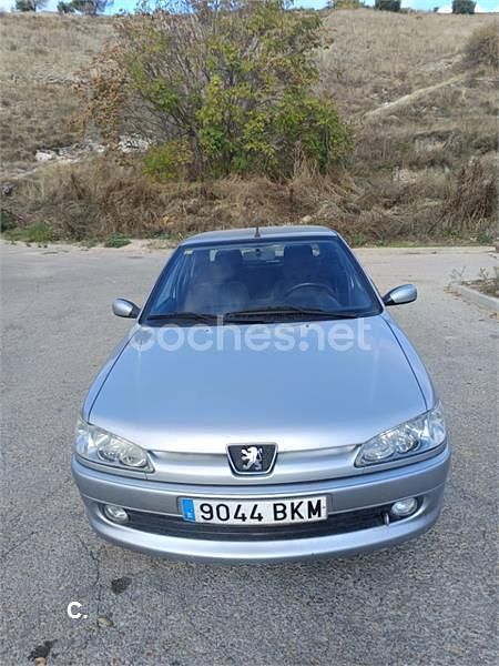 Gris / plata Usado 2001 Peugeot 306 Familiar | 1400 € (Precio justo) - Imagen 1/4