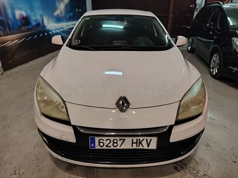 Usado Renault Mégane GrandTour 110 CV (80 kW) 2012 Blanco Familiar