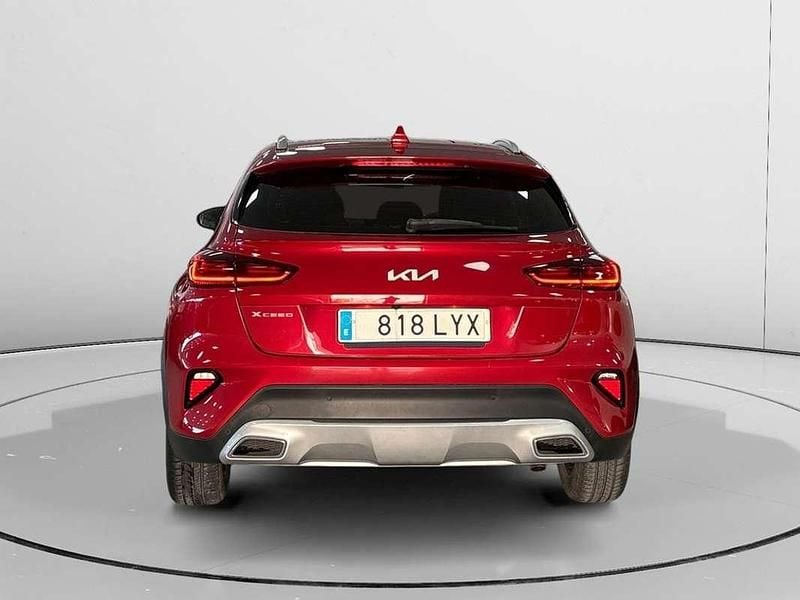 Usado Kia XCeed 121 CV (88 kW) 2022 Rojo SUV