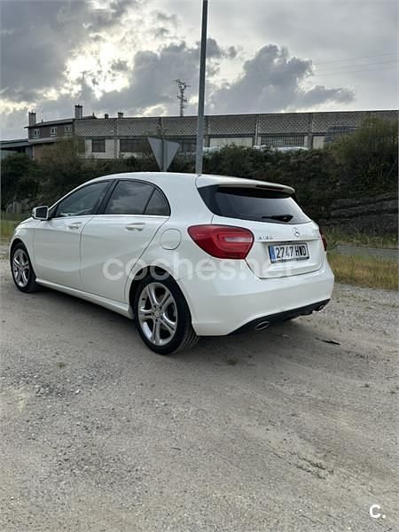 Usado Mercedes A180 Urban 109 CV (80 kW) 2014 Blanco Berlina