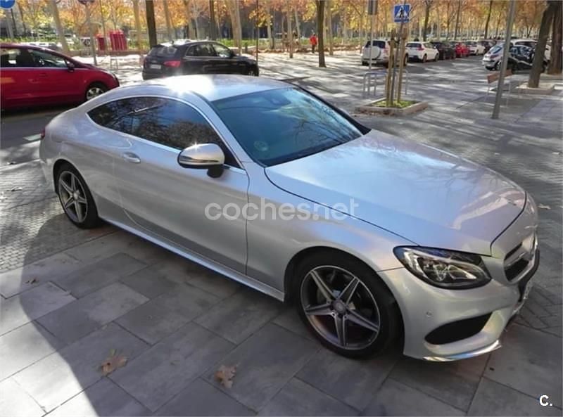 Usado Mercedes C220 170 CV (125 kW) 2017 Gris / plata Coupe