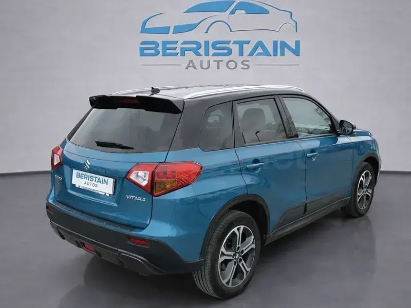 Usado Suzuki Vitara GLX 120 CV (88 kW) 2018 Azul SUV