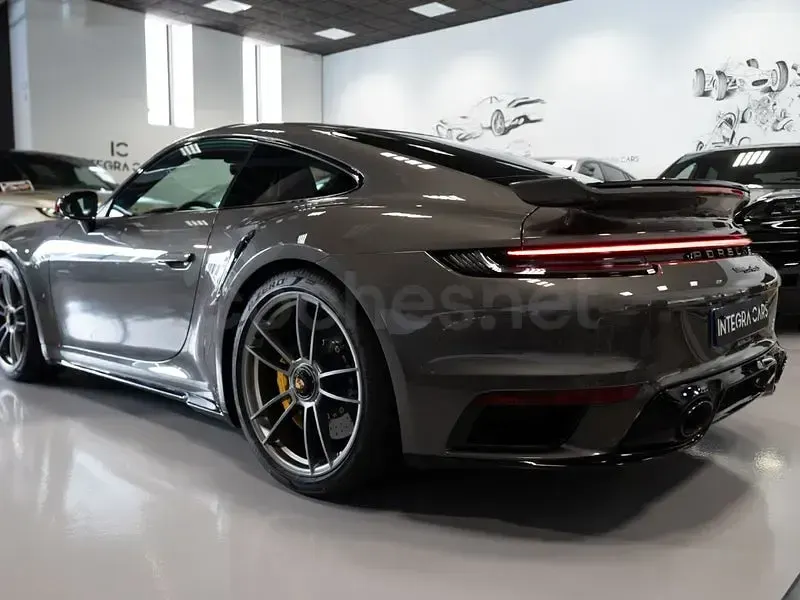 Usado Porsche 911 Turbo S 650 CV (478 kW) 2024 Gris / plata Coupe
