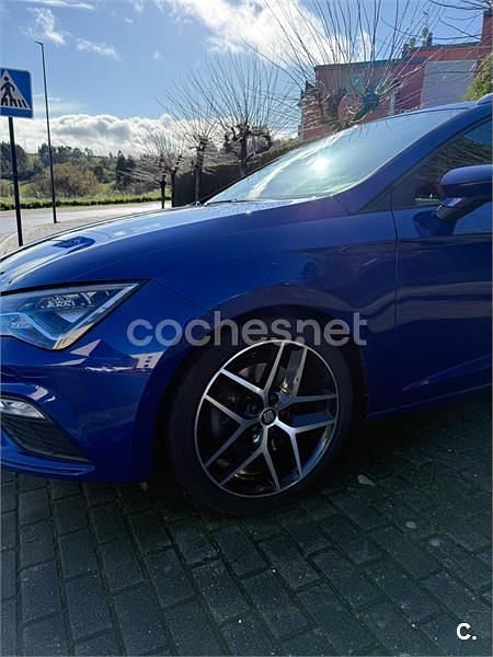 Usado Seat Leon ST FR 150 CV (110 kW) 2019 Azul Familiar