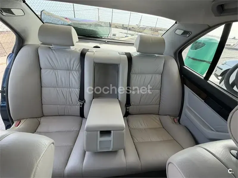 Usado BMW 520 150 CV (110 kW) 1994 Azul Berlina