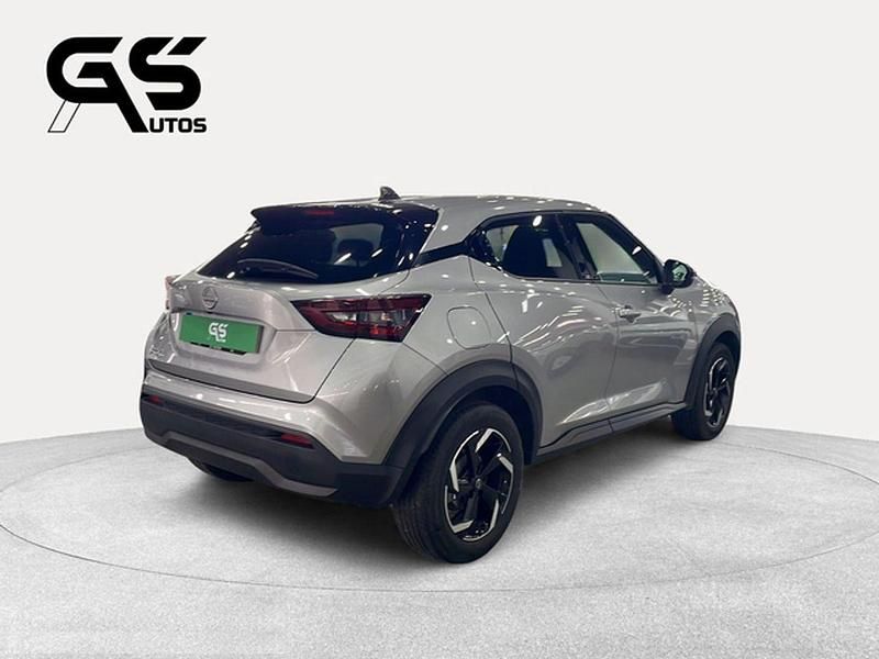 Usado Nissan Juke Acenta 114 CV (83 kW) 2023 Gris SUV