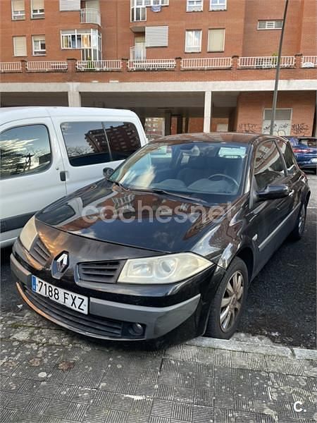 Negro Usado 1997 Renault Mégane Coupé Coupe | 2000 € - Imagen 1/4