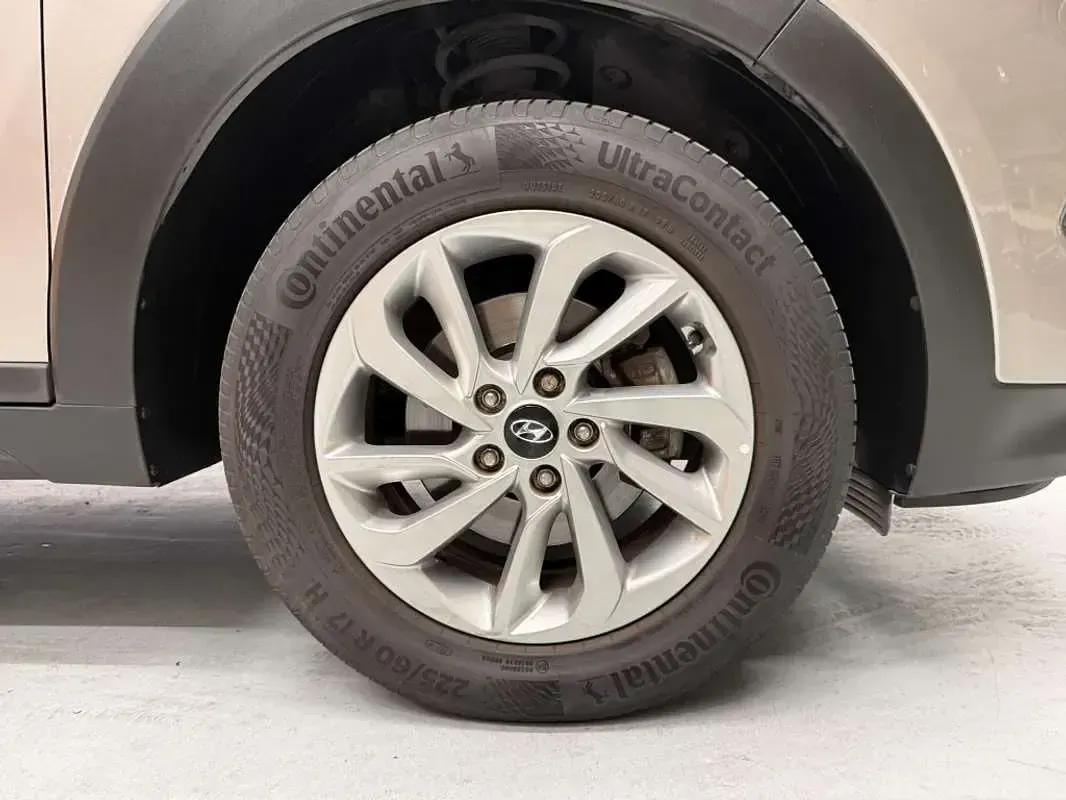Usado Hyundai Tucson 131 CV (96 kW) 2017 Beige SUV