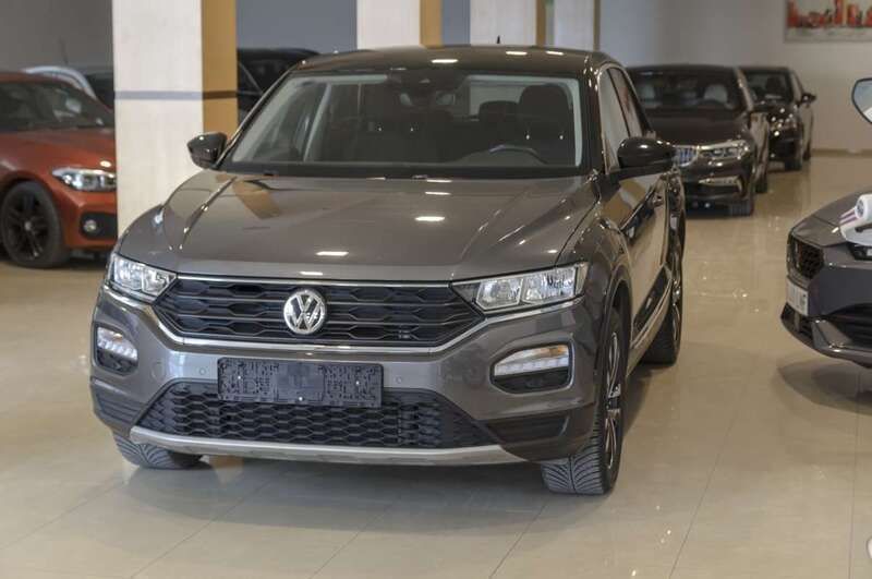 Gris Usado 2019 VW T-Roc Sport SUV | 19.490 € (Precio justo) - Imagen 1/4