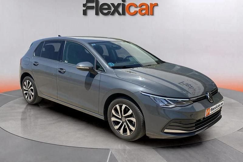 Gris Usado 2021 VW Golf VIII Style Berlina | 19.990 € (Precio justo) - Imagen 1/4
