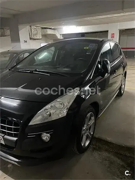 Usado Peugeot 3008 Sport 112 CV (82 kW) 2011 Negro Familiar