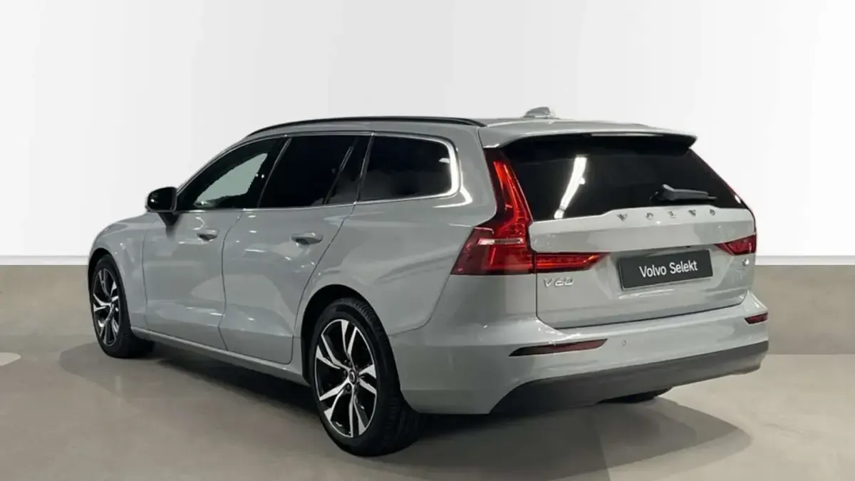 Usado Volvo V60 Core 197 CV (144 kW) 2025 Familiar