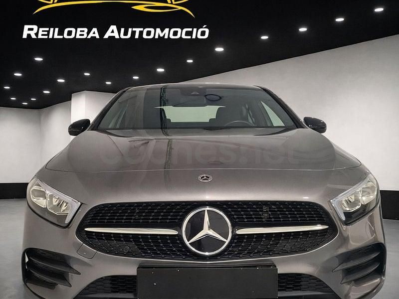 Usado Mercedes A250 218 CV (160 kW) 2021 Gris / plata Berlina