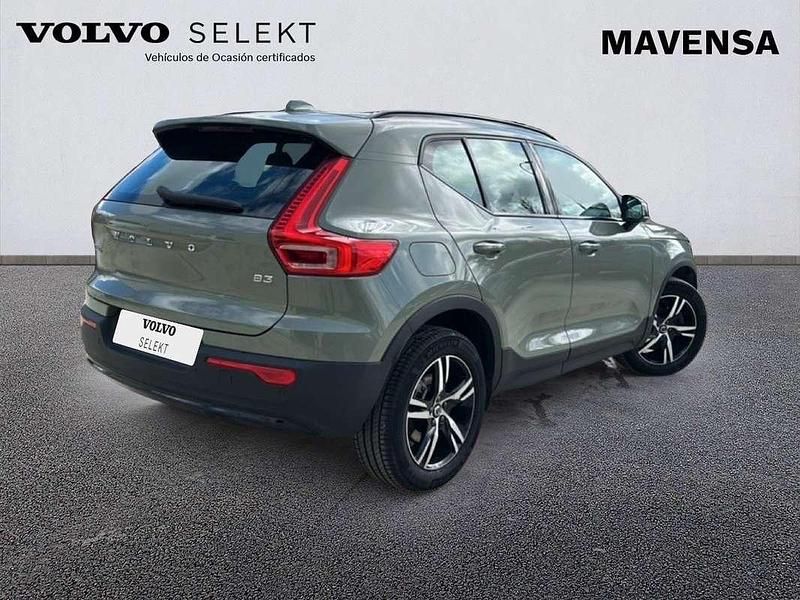 Usado Volvo XC40 Plus 163 CV (119 kW) 2025 Verde SUV